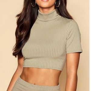 Ribbed crop top